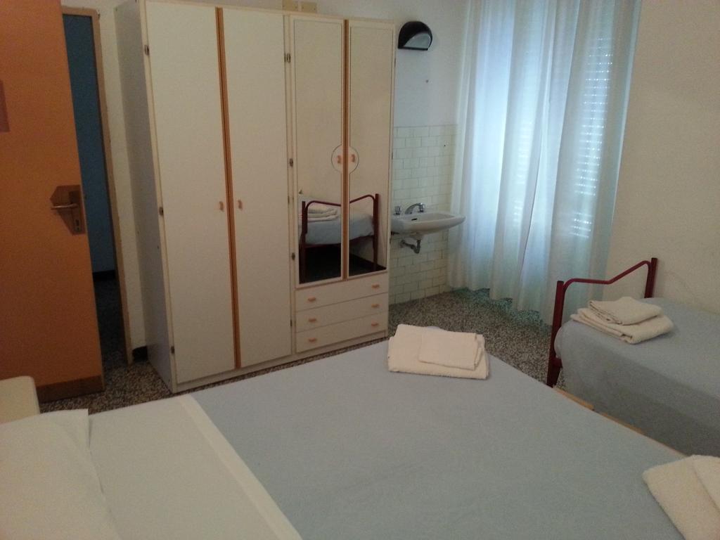 ריצ'יונה Fiorina Bed&Breakfast - Colazione Fino A Mezzogiorno - Beach Village Gratuito - Aquafan25 Oltremare20 חדר תמונה